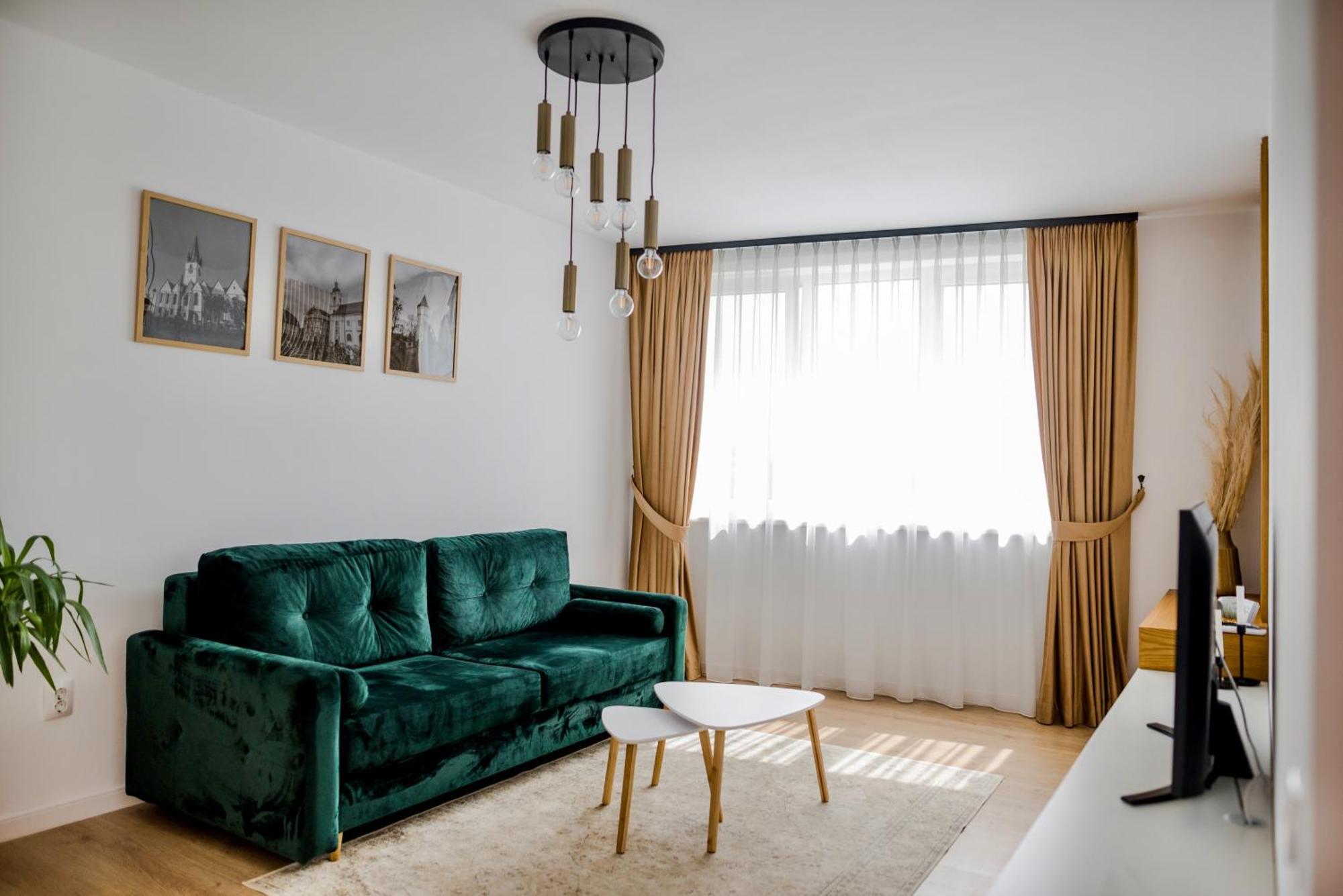 Amazing Mountain View Apartment Сибиу Экстерьер фото