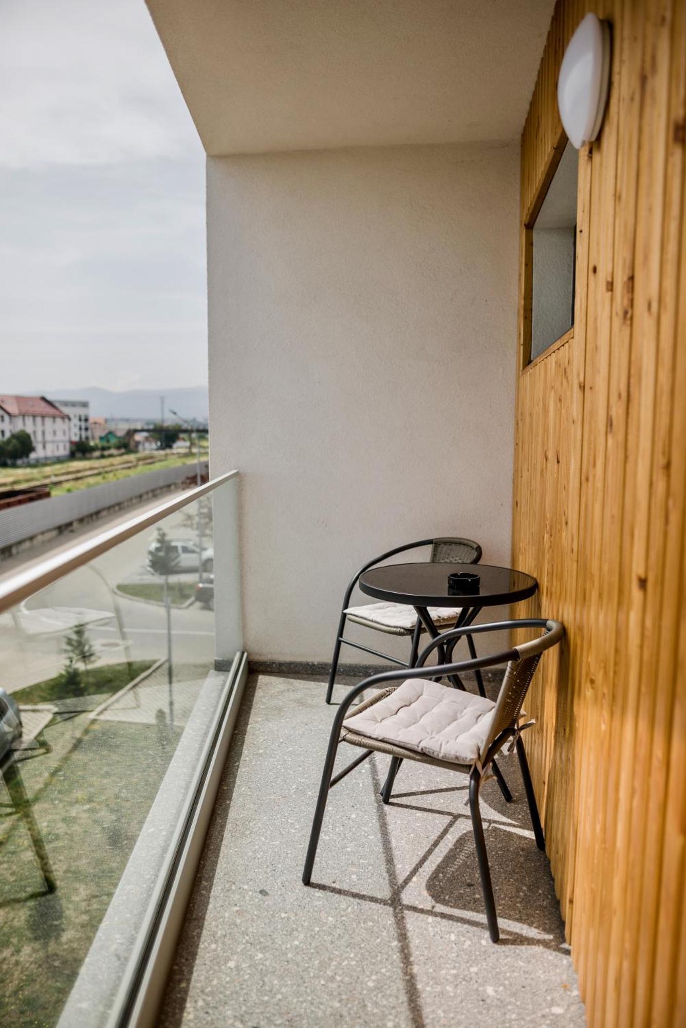 Amazing Mountain View Apartment Сибиу Экстерьер фото