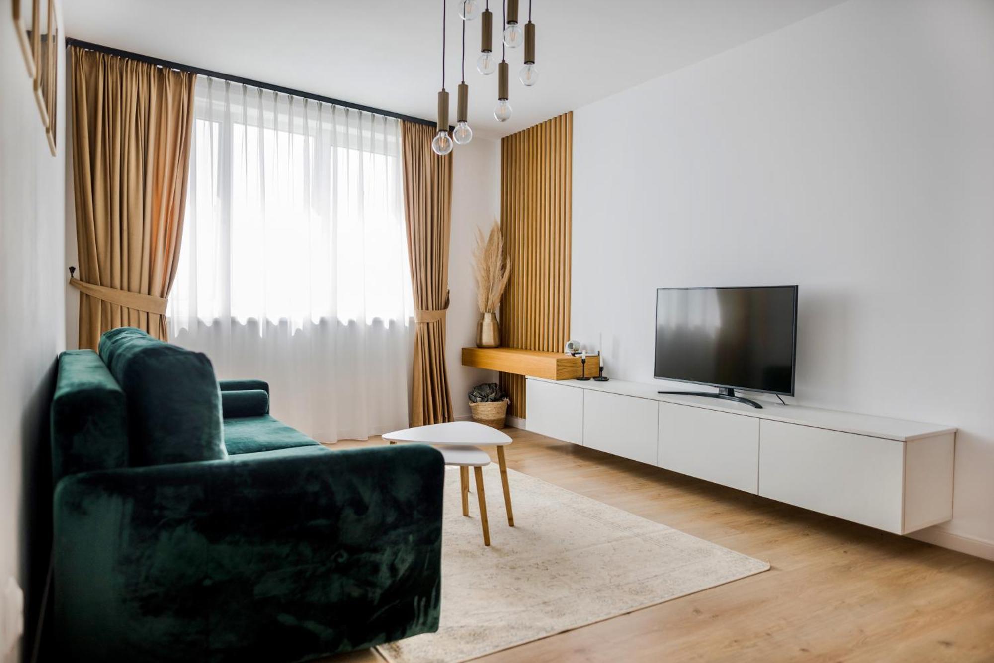 Amazing Mountain View Apartment Сибиу Экстерьер фото
