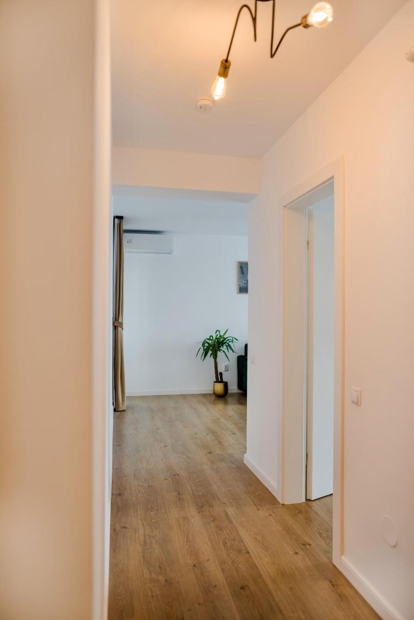 Amazing Mountain View Apartment Сибиу Экстерьер фото